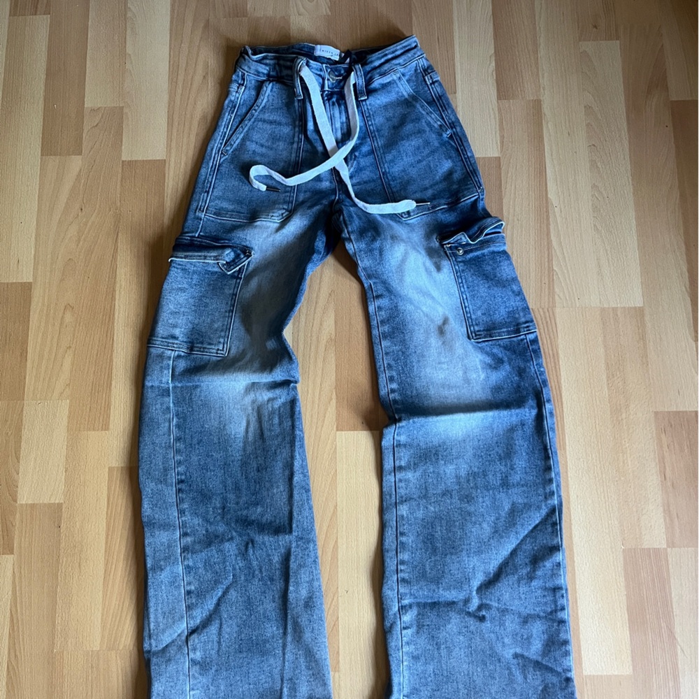 Women’s Risen  Denim Jeans
